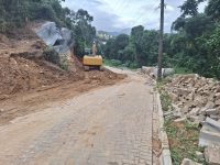 porto-belo-da-inicio-a-obras-de-contencao-no-bairro-araca